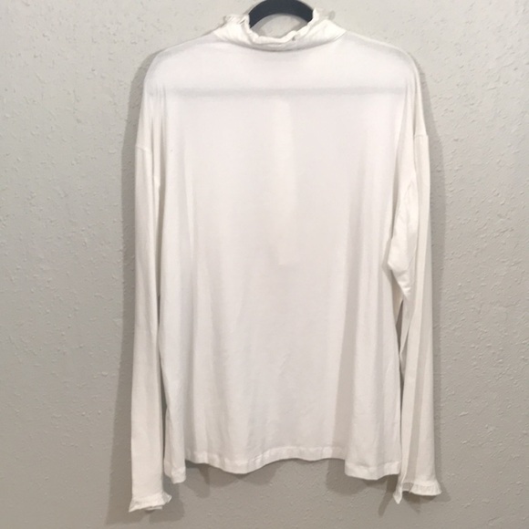 Upfsunshop Crisp White Long Sleeve Ruffle Henley size 3X - Picture 2 of 9